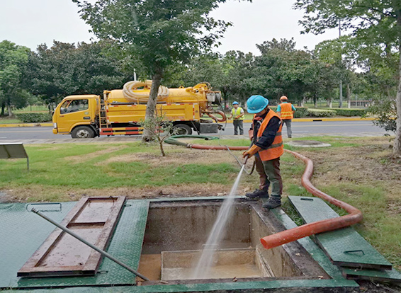 竞秀化油池清理